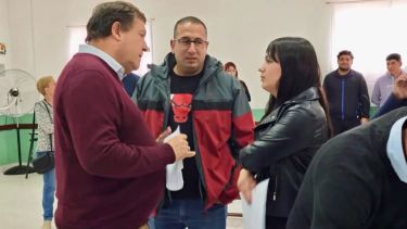 Alberto Weretilneck recibió a un grupo de estudiantes de Valle Medio. Foto: Gobierno de Río Negro. 
