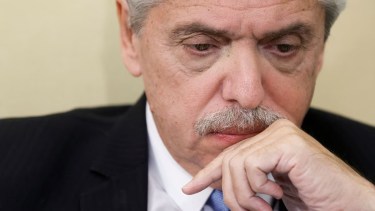 Causa seguros: ordenaron el entrecruzamiento de llamados de Alberto Fernández y el resto de los implicados