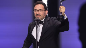 «La sociedad de la nieve» arrasó en los premios Platino, en una gala marcada por el apoyo al cine argentino
