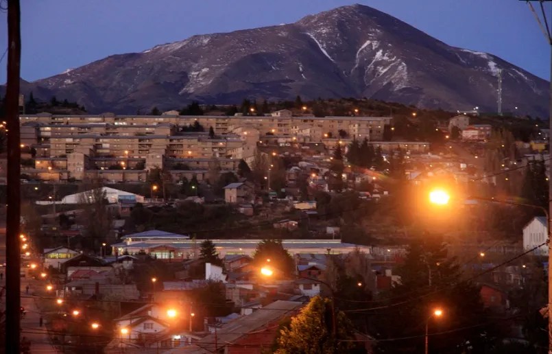 La ciudad lacustre depende cada vez menos de la coparticipación provincial. (foto archivo=
