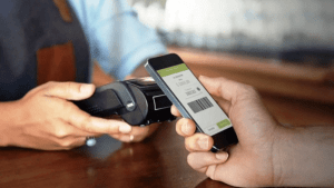 AUH: Cuál es la billetera virtual que mas conviene y como es el paso a paso para adherir