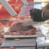 Imagen de Crece la venta ilegal de carne por la crisis y el robo de ganado: el panorama en Roca y Bariloche
