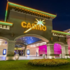 Imagen de Instalarán mesas de juego en la entrada del casino en Neuquén: «No alcanza ni para el alquiler»