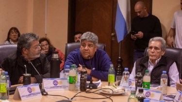 Reunión del Consejo Directivo de la CGT. (Foto NA)
