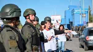 Puente Cipolletti – Neuquén: Gendarmería intervino por primera vez y fue en la protesta por Fuentealba