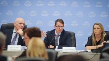 Guberman se presentó hoy al abrirse el debate de la ley de alivio por mail en la Comisión de Presupuesto y Hacienda de la Cámara de Diputados. Foto Gentileza: Federico López 