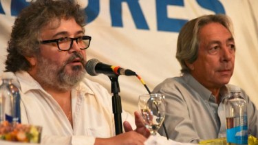 A la izquierda Daniel Yofra secretario del gremio. Foto NA