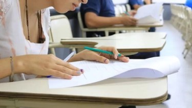 Los vouchers educativos están destinados a un sector de la clase media.-