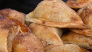  ¿A Milei le gustará la empanada de trucha?: la receta de uno de los platos del Foro Llao Llao 