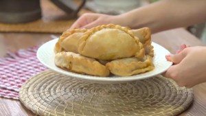 En su día, conocé esta receta fácil de empanadas de carne cortada a cuchillo para chuparse los dedos