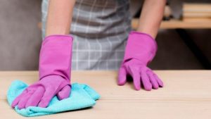 Empleadas domésticas: cómo queda el sueldo en Neuquén con el aumento de mayo 2024