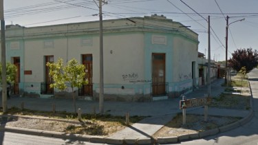 La vivienda perteneciente a la fundación "Creando Futuro" de Viedma fue usurpada durante la pandemia. 