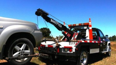 Limitan el servicio de grúa de los seguros: en qué casos ya no está cubierto el remolque del auto