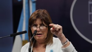 «La van a pagar»: Bullrich estalló tras el ataque a un policía federal y su novia en General Rodríguez
