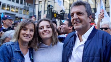 Massa, Galmarini y su hija.