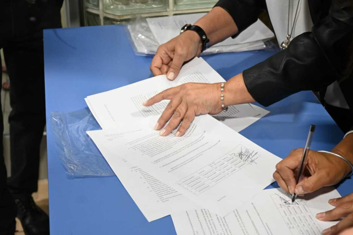 Las firmas de más de 13.000 electores no tuvieron peso institucional, el oficialismo no acuerda con el llamado (foto Florencia Salto)