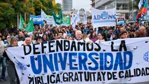 Previo a la marcha universitaria, el Gobierno emitió un comunicado y aseguró el depósito de fondos
