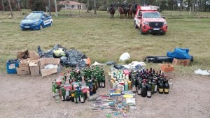 Superclásico: le secuestraron bebidas alcohólicas y cuchillos a los hinchas de Boca y River, en Córdoba