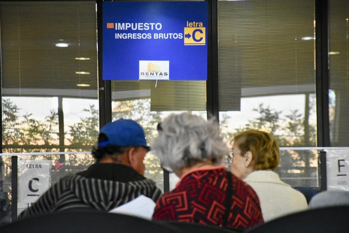 Los impuestos en Neuquén habían tenido un aumento en febrero. Foto: Matías Subat.