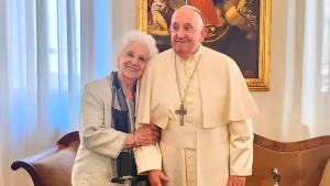 Estela de Carlotto, tras su encuentro con el papa Francisco: «Si las cosas se dan, va a venir a la Argentina»