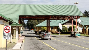 El paso internacional estuvo suspendido durante la mañana. Foto: Archivo. 
