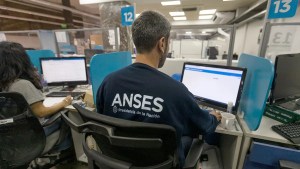 Qué Pensiones No Contributivas (PNC) de ANSES cobran el bono en mayo 2024