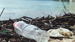 CocaCola, Pepsi y Nestlé encabezan la lista de las empresas más contaminantes con «plásticos de marca»