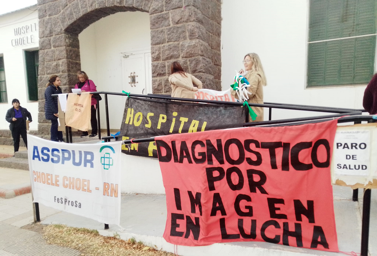 Trabajadores de salud protestaron en Choele Choel en contexto del paro de 72 horas anunciado por Asspur