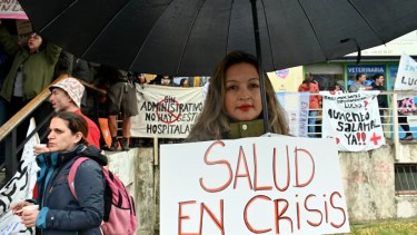 Hospitalarios de Bariloche pusieron fin el paro por tiempo indeterminado y esperan por la paritaria