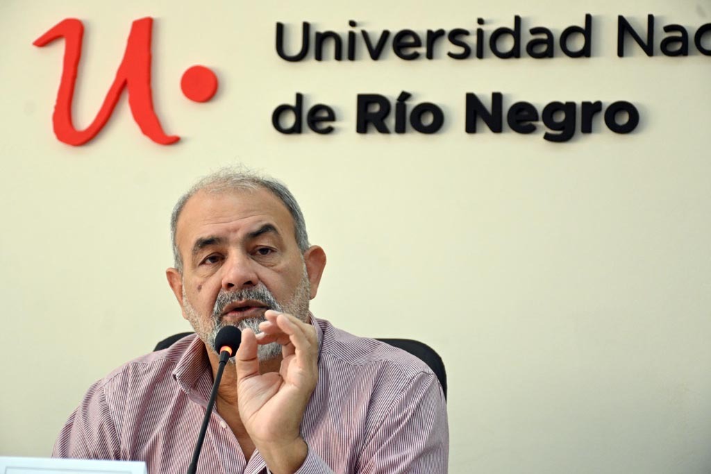 El rector de la UNRN, Anselmo Torres participará este lunes de reuniones en la Cámara de Diputados por el presupuesto universitario. Foto: Marcelo Ochoa.