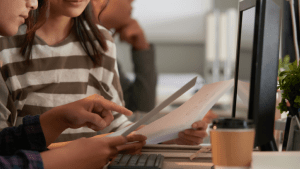 La formación universitaria busca adaptarse al nuevo mercado laboral afectado por la inteligencia artificial