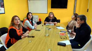 Funcionarios formalizaron la nueva propuesta el viernes pasado. Foto: Marcelo Ochoa