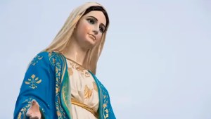 Cuál es la historia de la Virgen María y cómo pedirle ayuda con una oración
