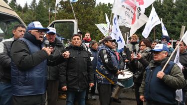 Durante la protesta gremial realizada en Llao Llao, Zúñiga reclamó que la CGT nacional siga el ejemplo. (foto: Alfredo Leiva)