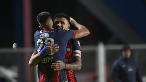 San Lorenzo le ganó a Independiente del Valle y respira en la Copa Libertadores