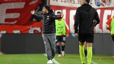 La continuidad de Carlitos en Independiente dependerá de los próximos resultados del Rojo.