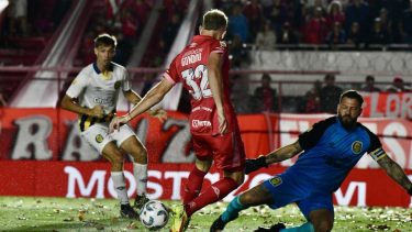 Argentinos recibe esta noche a Central.