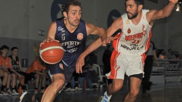 El Depo y el Rojo, dos equipos que pasaron por la elite del basquet argentino, jugarán un partido clave. (Deportivo Roca-Oficial)