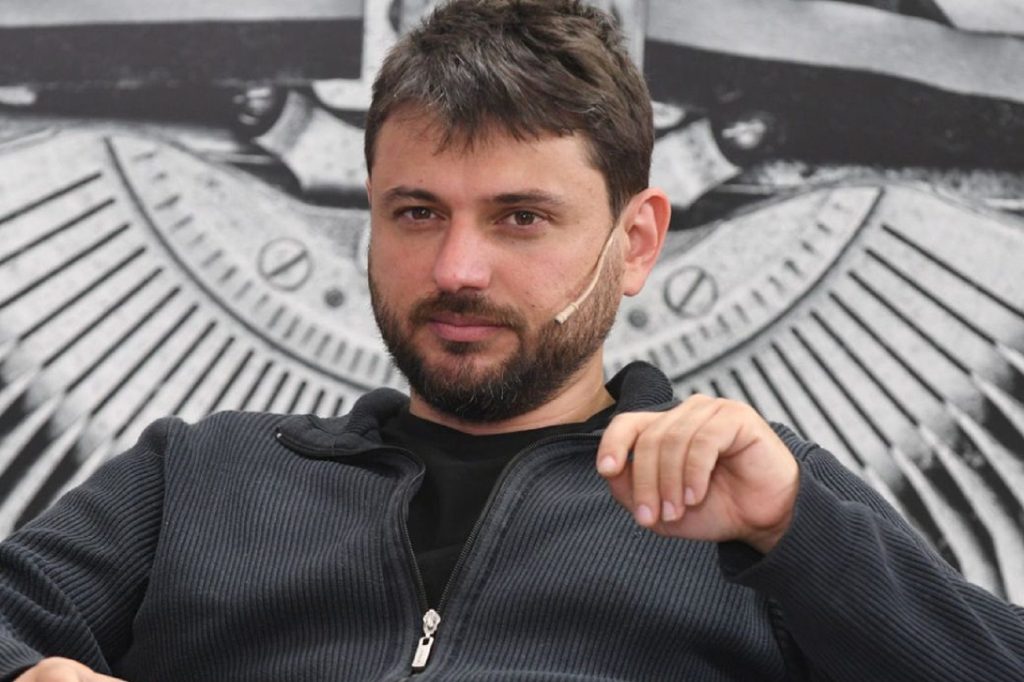 Liberaron a Juan Grabois tras ser detenido por la ocupación del Instituto  Perón: «Fue una permanencia pacífica» - Diario Río Negro