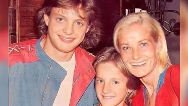 Luis Miguel junto a Marcela Basteri, y su hermano Alejandro Basteri. 
