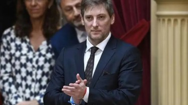 Milei echó a Silvestre Sívori titular de la Agencia Federal de Inteligencia.