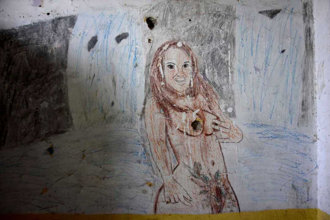 Las paredes de la U9 guarda historias secretas (Cecilia Maletti)