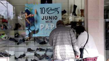 Los comercios de Neuquén comenzaron a ofrecer distintas propuestas que se acomodan a todos los bolsillos. Foto: Cecilia Maletti