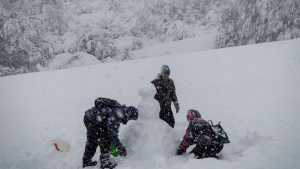 Alerta por nieve y viento en Neuquén y Río Negro, este lunes y martes: las zonas afectadas