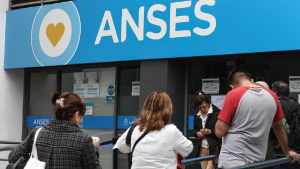 Bono de Anses: quiénes cobran este 9 de mayo 2024 y cómo sigue el calendario de pago