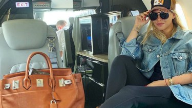 Wanda Nara en un vuelo privado