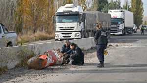 Un choque fatal reactivó el reclamo por la Ruta 22: Nación tiene 14 obras paralizadas en Río Negro