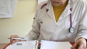 La Justicia ordenó a las prepagas limitar los aumentos a la inflación y devolver la diferencia