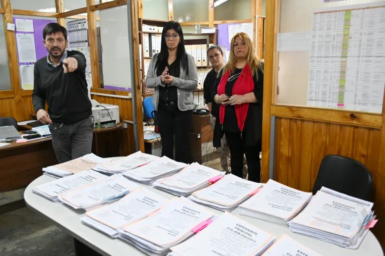 María Ortega (primera a la derecha) renunció a su cargo en la Junta Electoral y el Concejo debe definir su reemplazo. (foto archivo)
