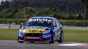 Manu Urcera clasificó sexto en el Turismo Nacional y tendrá un sábado agitado